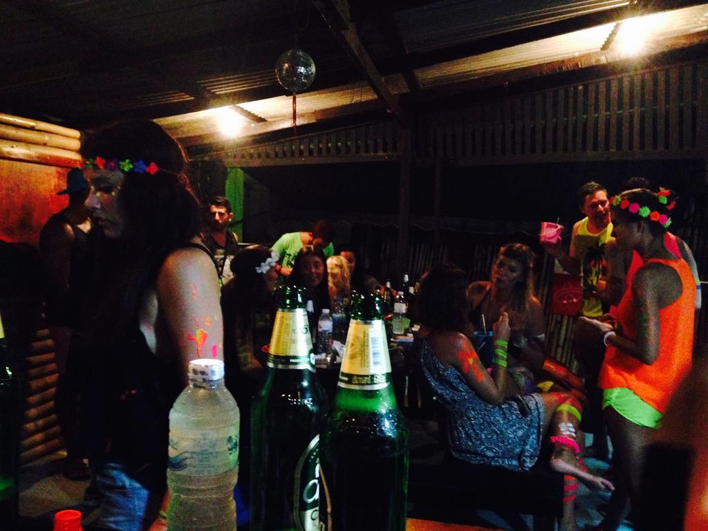 Bamboozle Hostel Haad Rin Luaran gambar